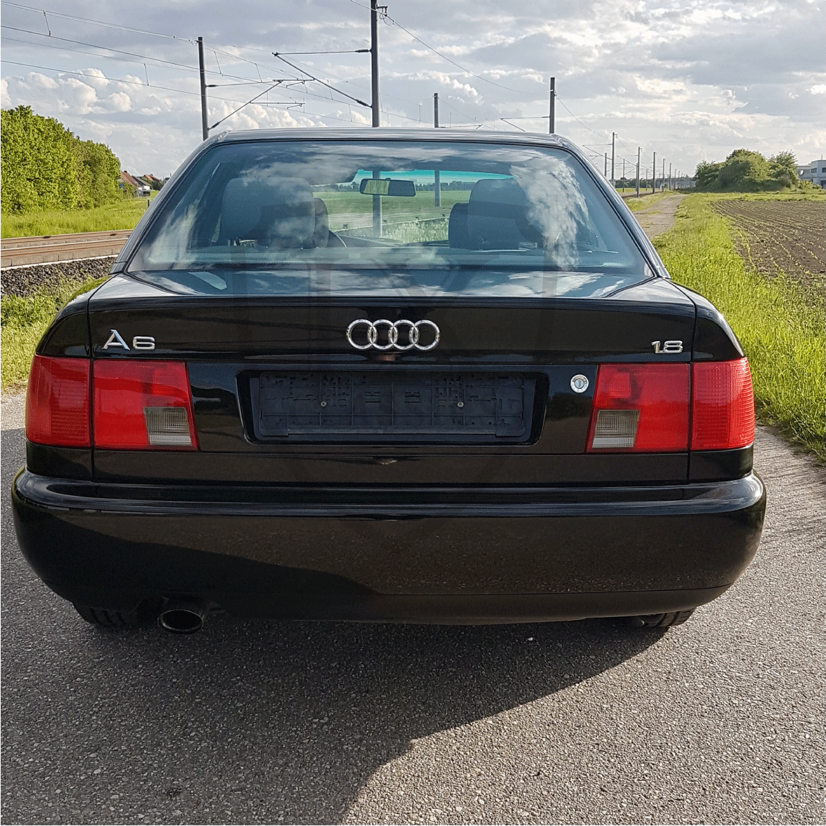Audi-A6-(4)